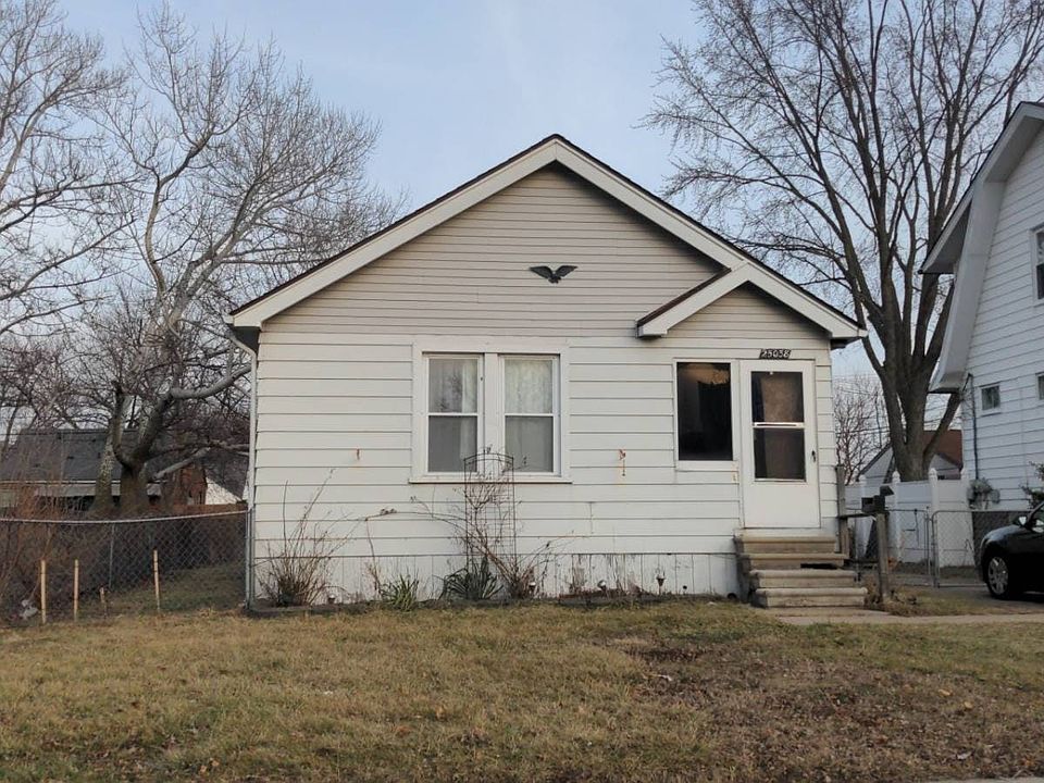 1st image of 25038 Rose St