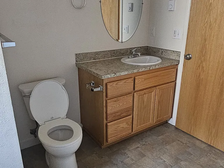 4130 Henry Ct #B — Photo 22