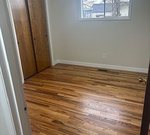 4th image of 1210 River Bend Rd NW