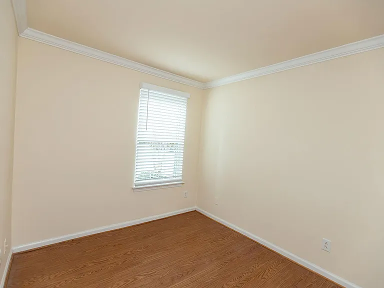 Lake Princess Anne Apartments — Photo 13