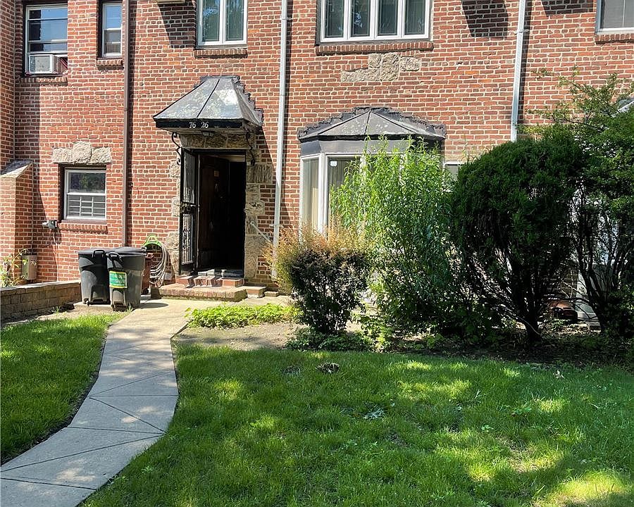 1st image of 76-26 Vleigh Pl
