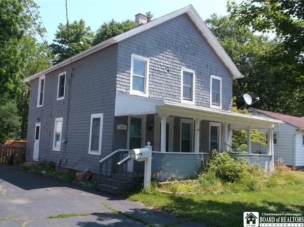 110 Liberty St, Fredonia, NY 14063