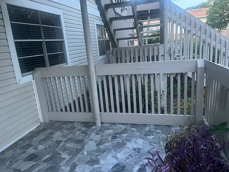 Shoreline Dr — Photo 4