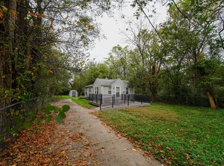 3126 Maury St, Des Moines, IA 50317