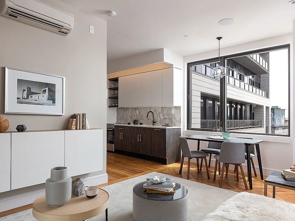 1st image of 321 Wythe Ave #901