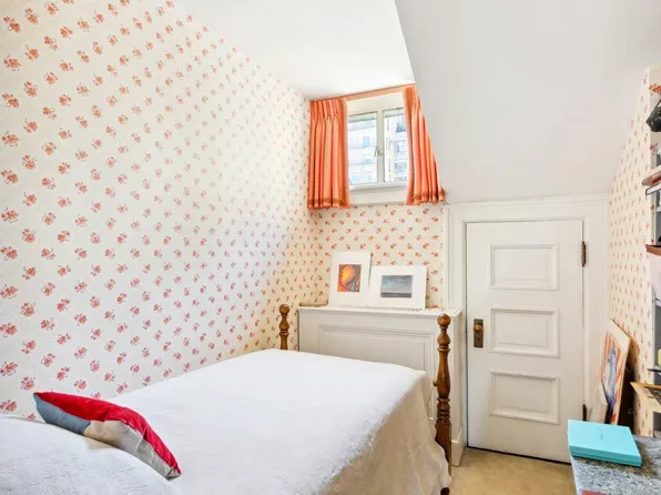 11 East 73rd Street image 16 of 17