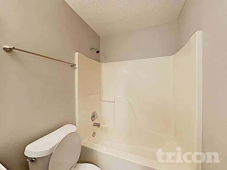 4830 Countrybrook Ct — Photo 27