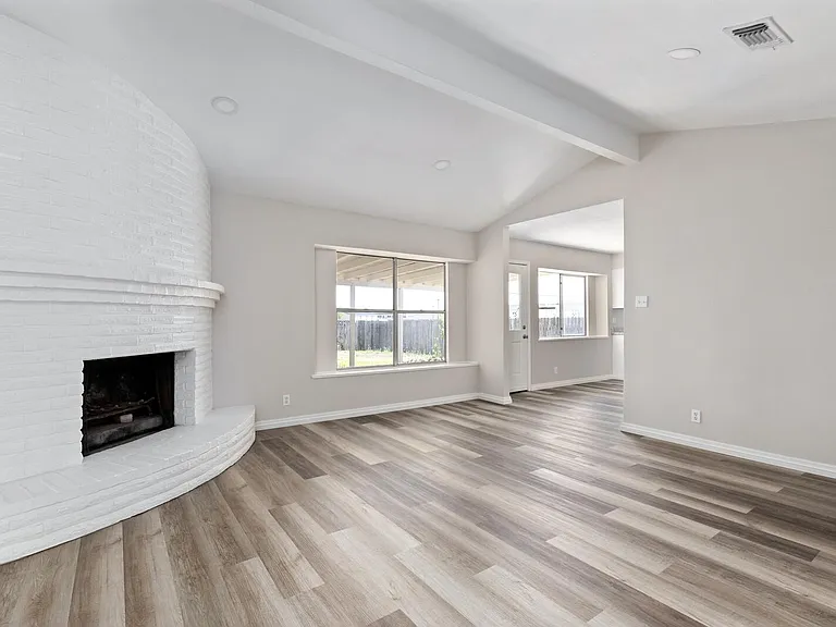 178 Oakside — Photo 3