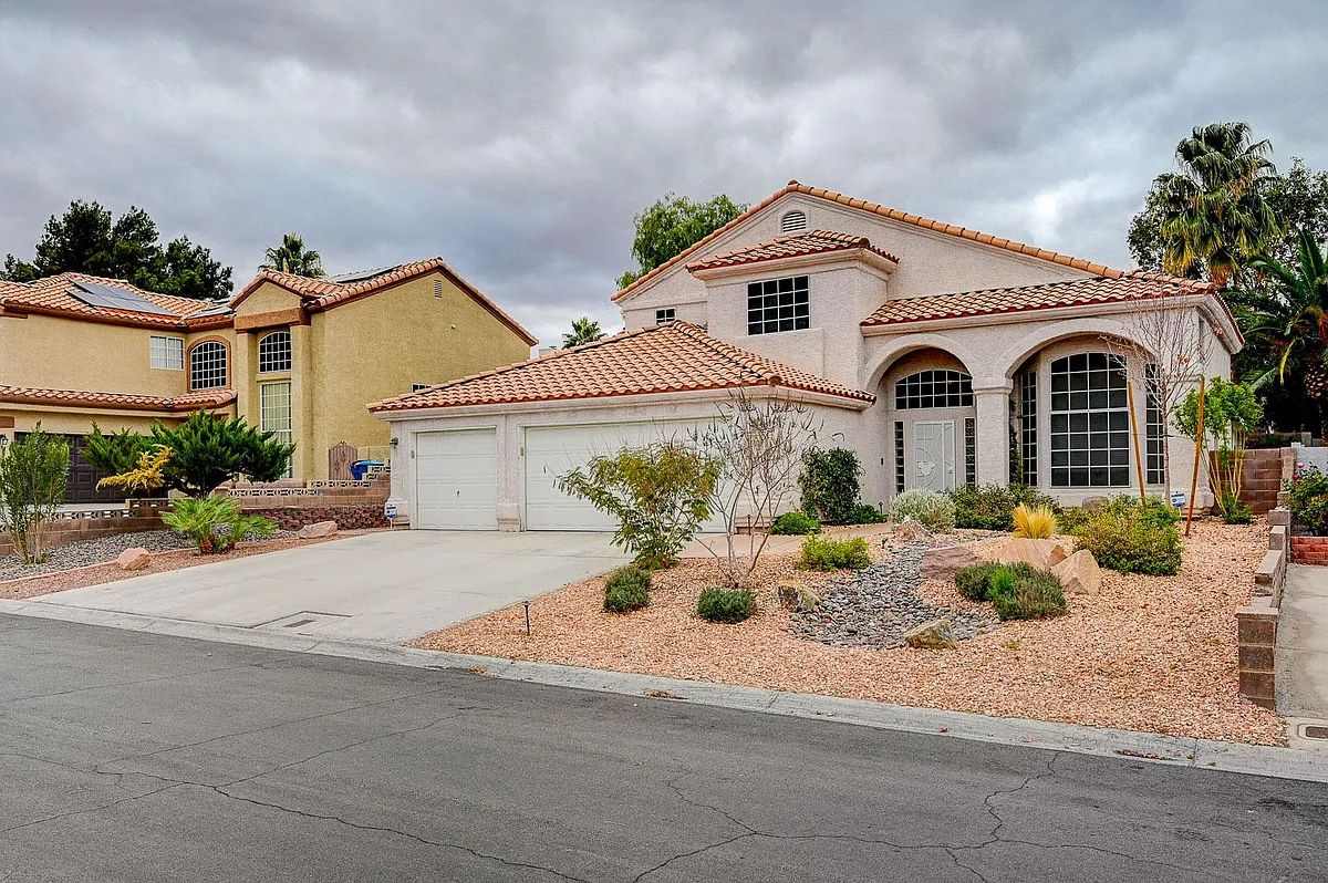Building Photo - 7809 Brook Valley Dr