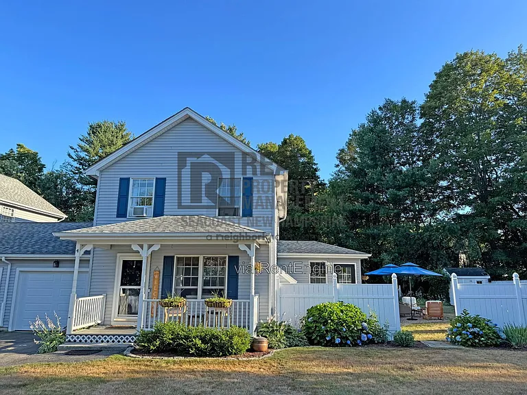 4 Robin Ln — Photo 2