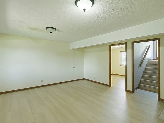 5th image of 2135 N 121st St
