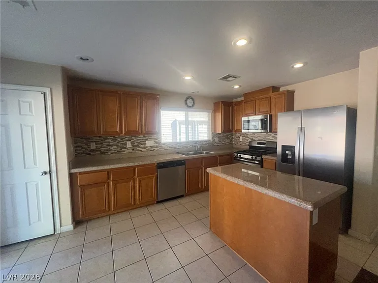 220 Stagecoach Flats Ave — Photo 9