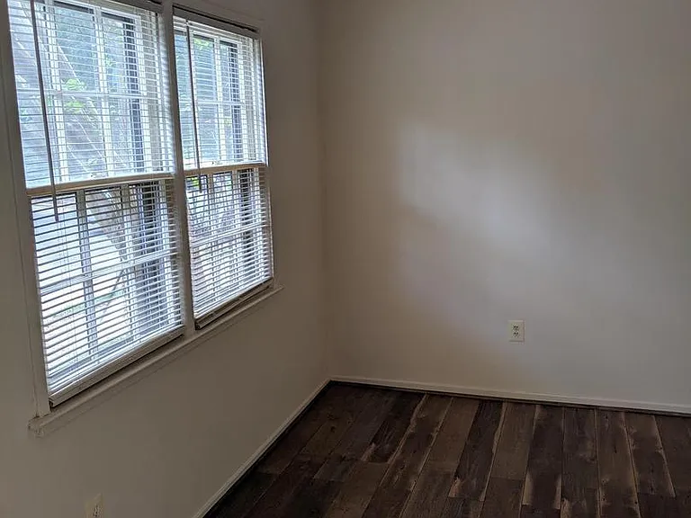 7760 Matisse Way — Photo 4