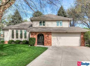 14042 Woolworth Cir, Omaha, NE 68144