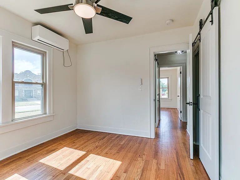 1807 N Gatewood Ave — Photo 20
