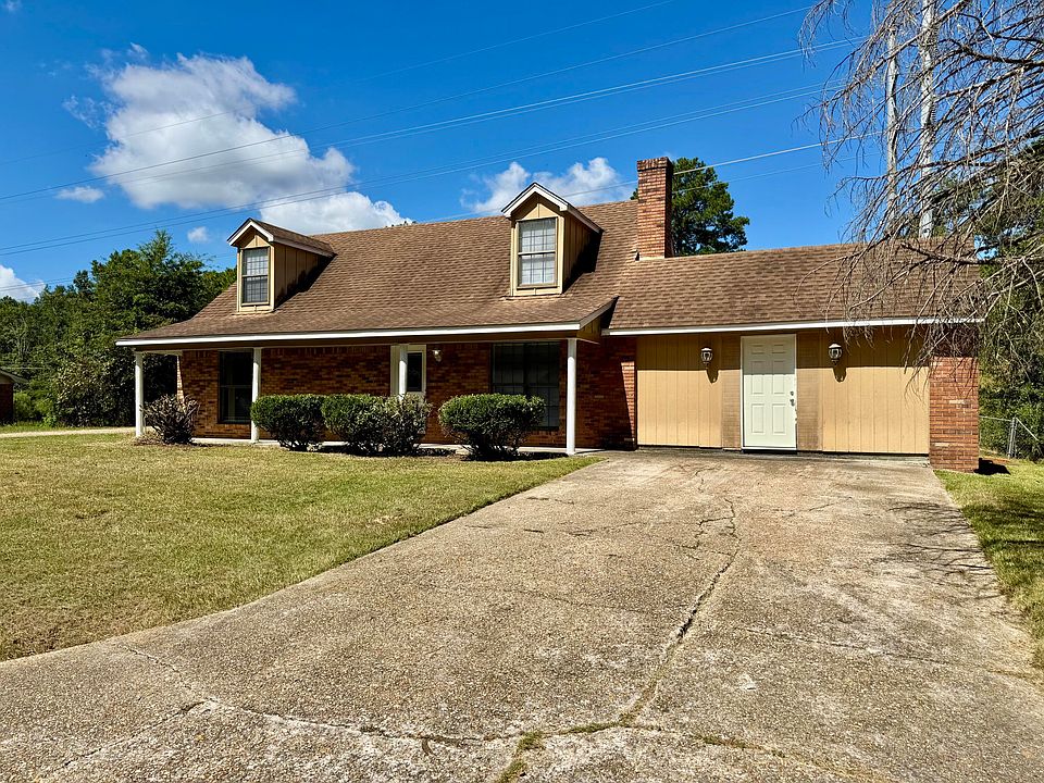 1st image of 605 Hacienda Ave