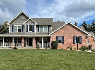 4710 S Aspen Ct, New Berlin, WI 53151