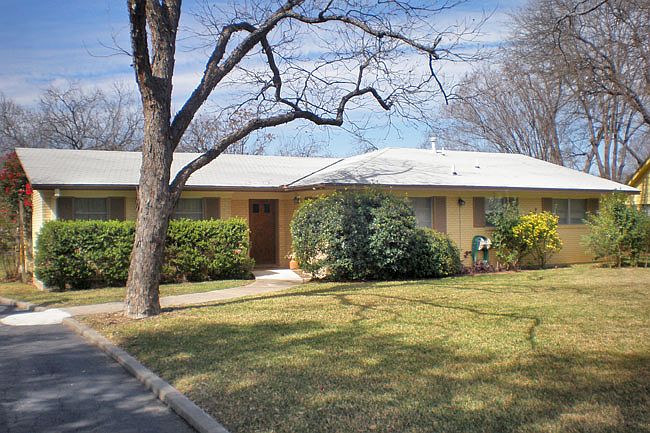 1st image of 203 Haskin Dr