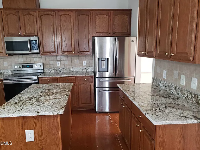 268 Joshua Glen Ln — Photo 8
