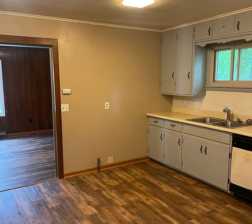 1st image of 2081 Harrison Ave #2