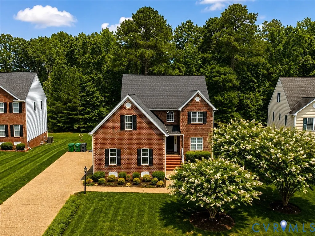 5 bed, 4.0 bath, 3438 sqft, $3,400 — Photo 1