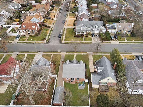 3rd image of 317 Collins Ln