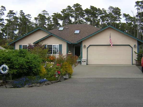 4985 Gullsettle Ct, Florence, OR 97439