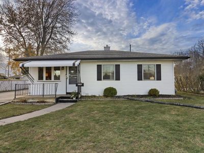 8542 19th AVENUE, Kenosha, WI, 53143