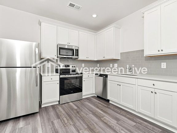 4th image of 505 Sanguine Way