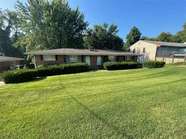 9150 Ramona Ave, Saint Louis, MO 63121