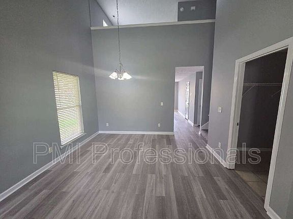4th image of 1214 Timber Creek Dr