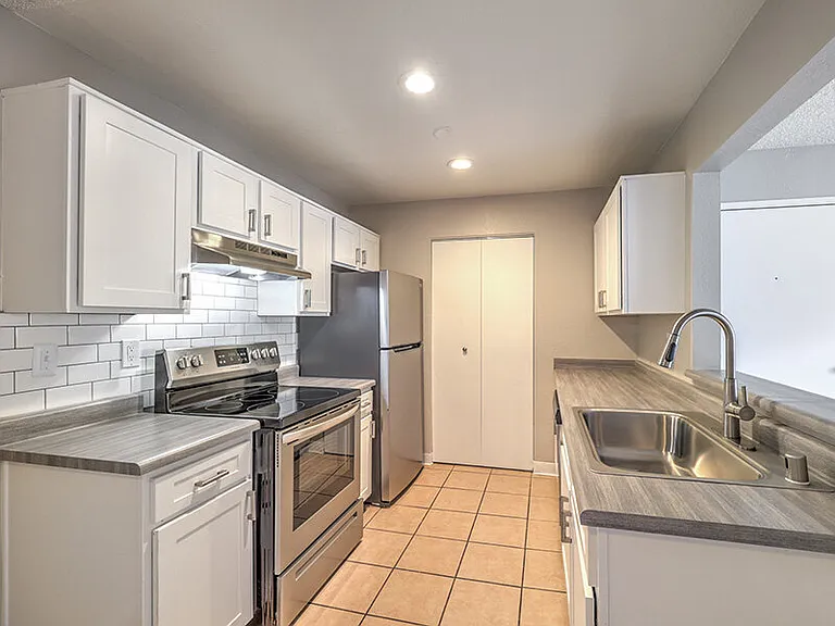 Gateway Villas — Photo 12
