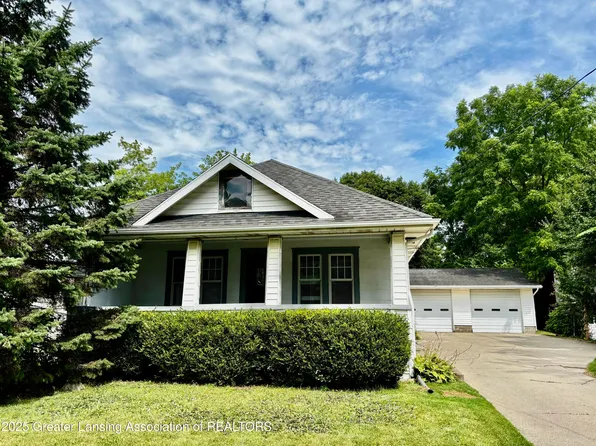 1720 Comfort St, Lansing, MI 48915