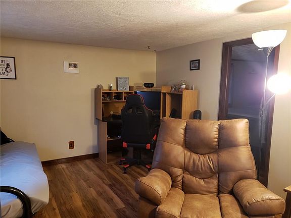 4th image of 240 W Wilson St