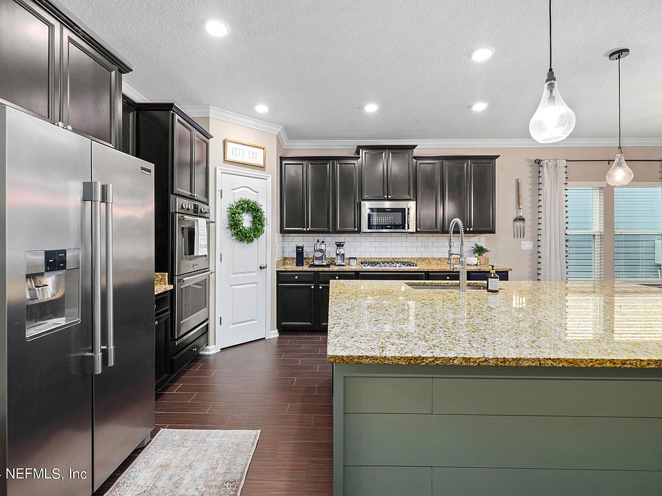 1st image of 98 MOORINGS Court