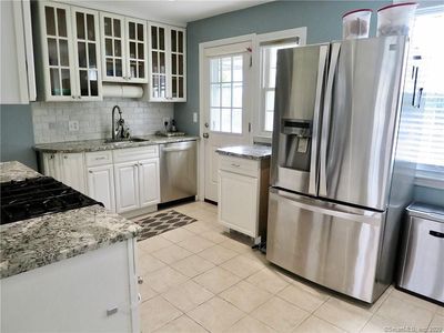 355 Sylvan Knoll Rd, Stamford, CT, 06902