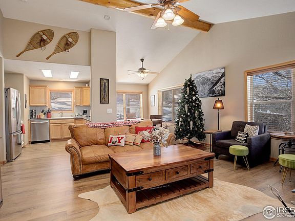 5th image of 430 Ponderosa Dr