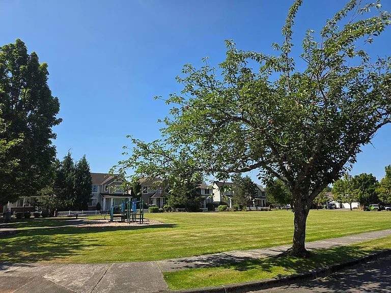 24038 SE 281st St — Photo 31
