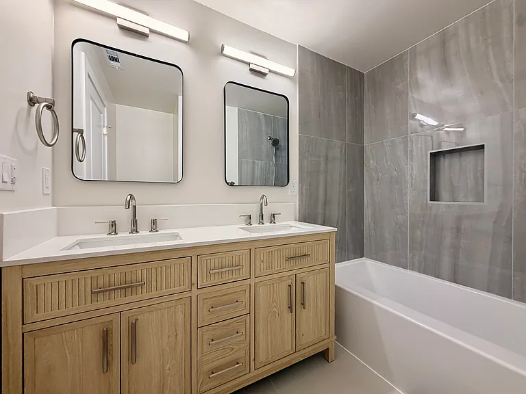 155 Harold Ave — Photo 10