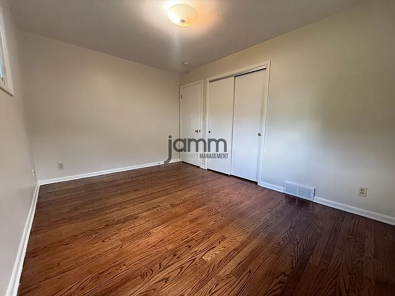 24113 E Silsby Rd — Photo 16