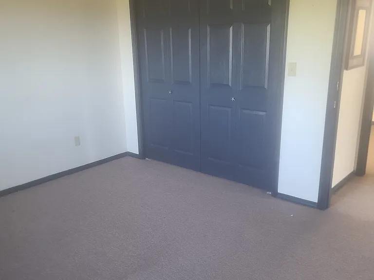 Master Bedroom toward closet