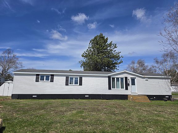 3rd image of 88 Mariner Dr