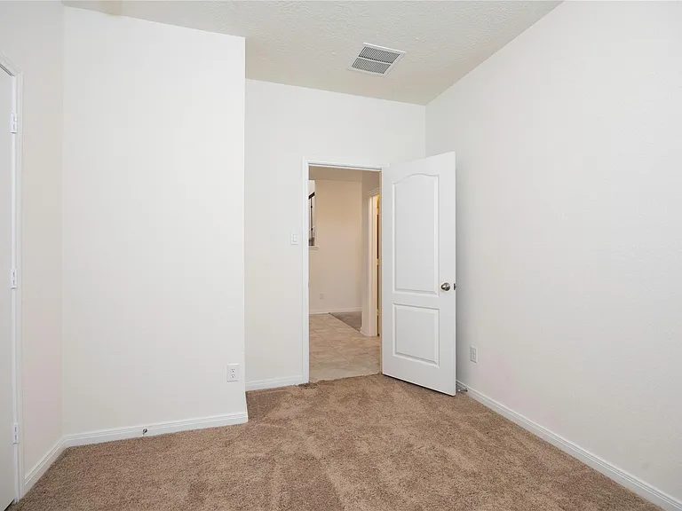 6021 Diamond Sky Ln — Photo 5