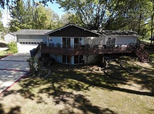 283 Castle Dr, Edwardsville, IL 62025