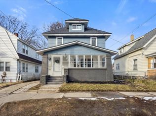 223 Stewart St SW, Grand Rapids, MI 49507
