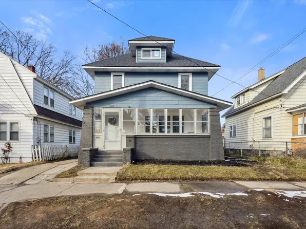 223 Stewart St SW, Grand Rapids, MI 49507