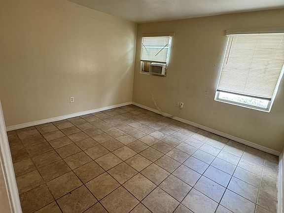 4th image of 1209 Polk St