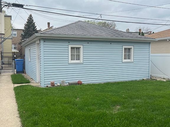 5th image of 5305 W Wrightwood Ave