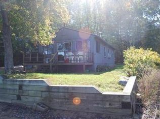 12 Tantasqua Shore Dr, Sturbridge, MA 01566