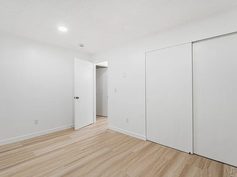 9408 Columbine Cir W — Photo 13